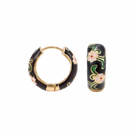 Vintage-inspired Black Floral Boho enamel hoop earrings for pierced ears - Picture 7 of 7